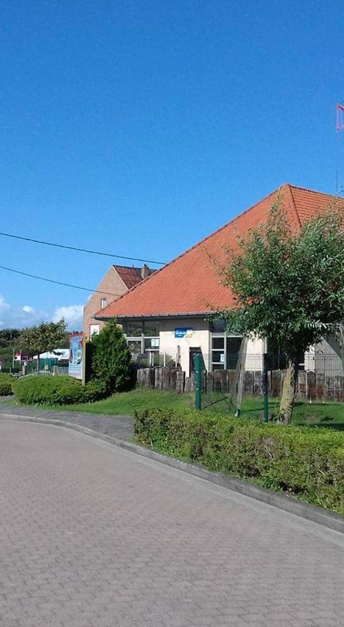 Stacaravan 4Pers In Bredene Met Eigen Tuintje 2449 Dış mekan fotoğraf